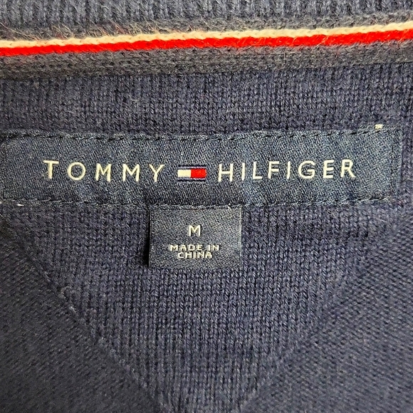 Tommy Hilfiger Signature V Neck men's Long sleeves Sweater, medium, navy blue - Picture 11 of 13